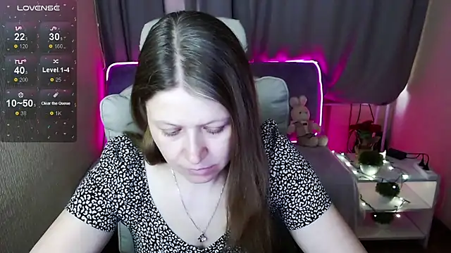 alekasamui online show from February 27, 2025, 3:36 am