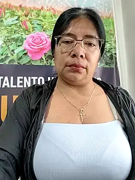 Snapshot of __valentina18 chatting on March 4, 2026, 1:06 pm valentina18 online show from March 4, 2026, 1:06 pm