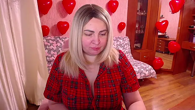 -MeowMeow online show from February 17, 2026, 1:40 pm