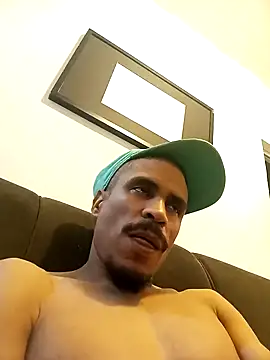 Snapshot of Qlolko chatting on November 2, 2025, 2:14 am Qlolko online show from November 2, 2025, 2:14 am