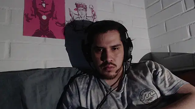 Snapshot of hung_weeb chatting on September 29, 2025, 2:38 am hung weeb online show from September 29, 2025, 2:38 am