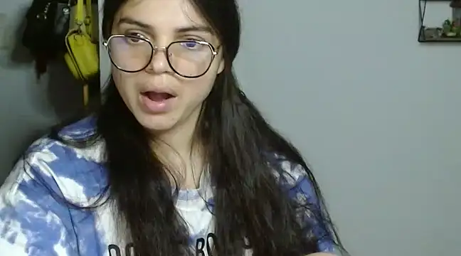 Nikkykora15 online show from January 12, 2025, 1:21 am