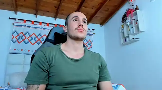 juan  jimenez online show from March 4, 2025, 9:29 am