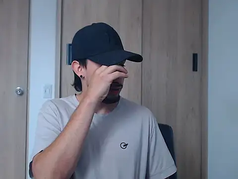 ChrisDamon online show from November 5, 2025, 12:49 pm