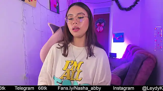 Snapshot of Nasha_abby chatting on December 12, 2024, 9:04 pm Nasha abby online show from December 12, 2024, 9:04 pm
