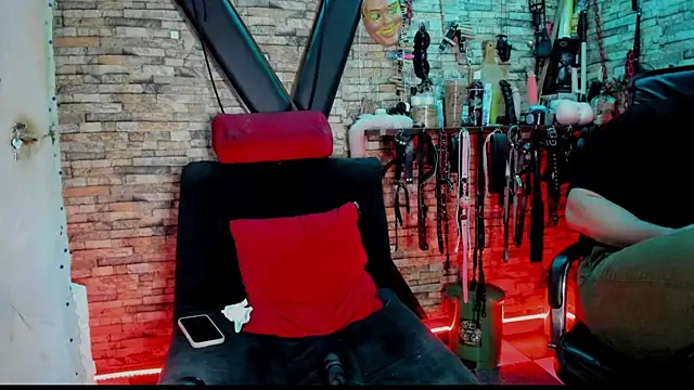 Liltildeman moon online show from November 13, 2025, 4:44 am