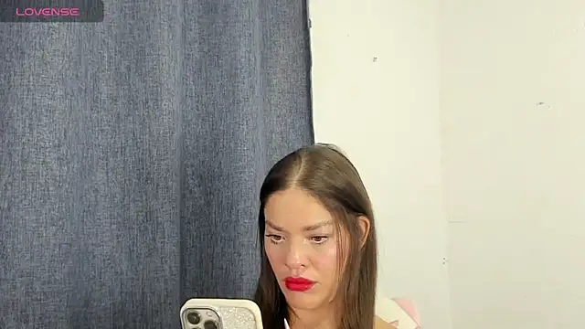 Snapshot of zoe69x chatting on February 18, 2025, 2:49 am zoe69x online show from February 18, 2025, 2:49 am