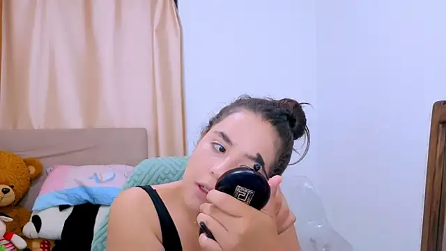  alicia z online show from February 6, 2026, 4:06 am