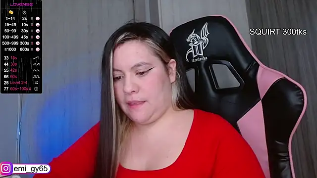 Snapshot of emilyn_grey1 chatting on November 15, 2025, 4:03 pm emilyn grey1 online show from November 15, 2025, 4:03 pm