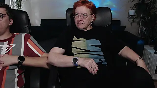 JoannaAndNeighbour online show from October 6, 2025, 10:34 am