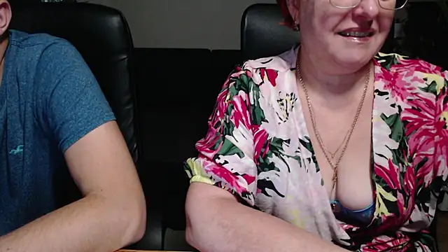 JoannaAndNeighbour online show from October 28, 2025, 9:35 am