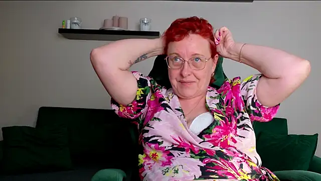 Snapshot of JoannaAndNeighbour chatting on June 11, 2026, 8:56 am JoannaAndNeighbour online show from June 11, 2026, 8:56 am