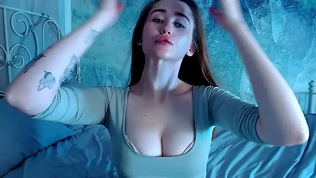 Snapshot of millllina chatting on October 19, 2025, 12:44 am millllina online show from October 19, 2025, 12:44 am