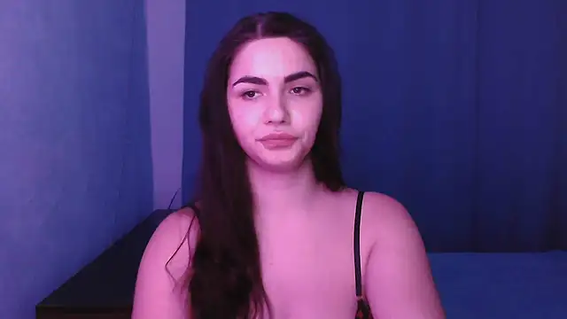 Snapshot of HannahMeid chatting on December 18, 2024, 8:03 pm HannahMeid online show from December 18, 2024, 8:03 pm