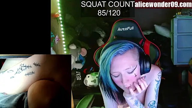 alicewonder09 online show from February 26, 2025, 8:04 am