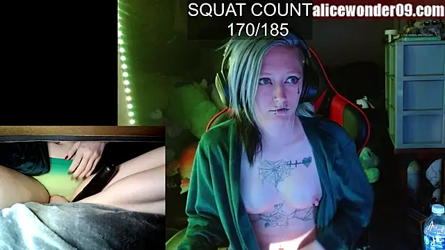 alicewonder09 online show from March 9, 2025, 6:06 am