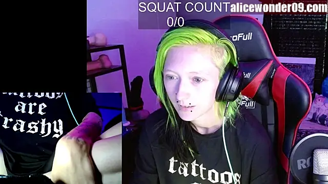 alicewonder09 online show from October 22, 2025, 12:38 pm