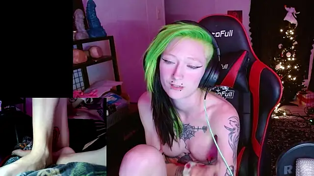 alicewonder09 online show from December 16, 2025, 5:23 am