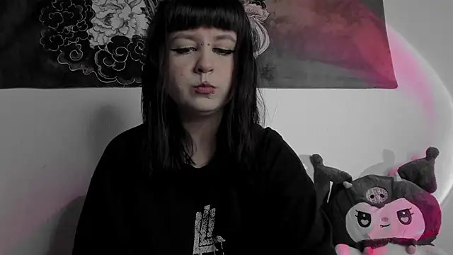 Snapshot of t0riayun0 chatting on January 13, 2025, 9:52 pm t0riayun0 online show from January 13, 2025, 9:52 pm