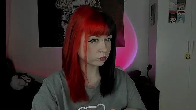 Snapshot of t0riayun0 chatting on March 17, 2025, 9:55 pm t0riayun0 online show from March 17, 2025, 9:55 pm