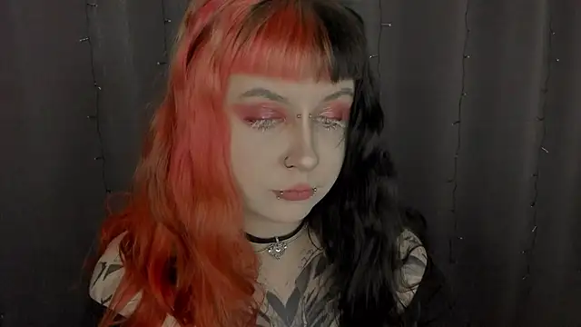 t0riayun0 online show from February 20, 2026, 10:05 am