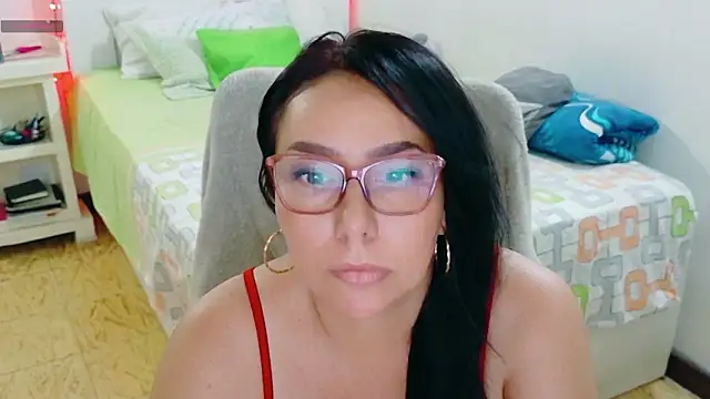 hottplay online show from March 7, 2026, 7:00 pm