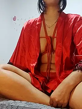 Snapshot of Amal_Hadid chatting on March 20, 2025, 11:23 pm Amal Hadid online show from March 20, 2025, 11:23 pm