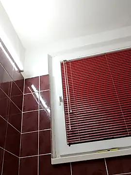 Snapshot of Viola_sweet_honey chatting on November 4, 2025, 8:30 pm Viola sweet honey online show from November 4, 2025, 8:30 pm