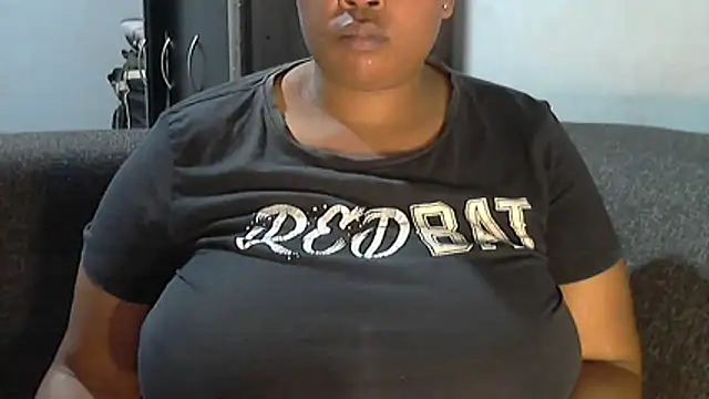 Snapshot of Sexy-queen99xx chatting on April 16, 2026, 6:52 pm Sexy-queen99xx online show from April 16, 2026, 6:52 pm