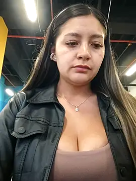 alana 69 online show from October 22, 2025, 10:31 pm