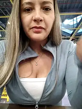 alana 69 online show from June 25, 2026, 10:58 pm