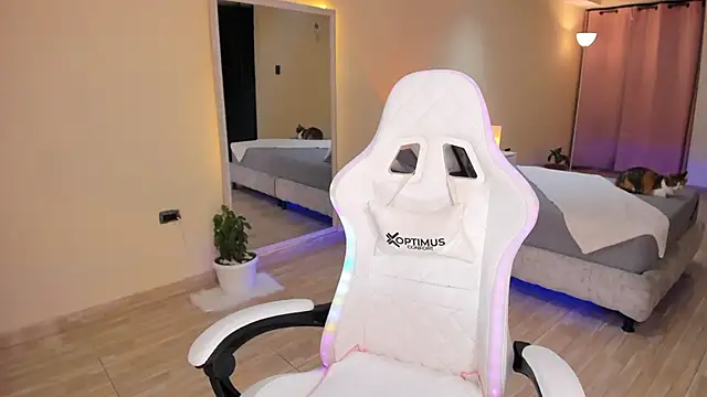 carleee winter online show from September 27, 2025, 11:43 pm