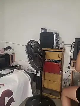 ZaraHoney online show from January 23, 2025, 1:51 am