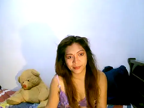 sweetvirginia01 online show from October 3, 2025, 9:12 pm