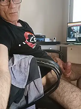 Snapshot of sergeysas chatting on June 23, 2026, 8:12 am sergeysas online show from June 23, 2026, 8:12 am