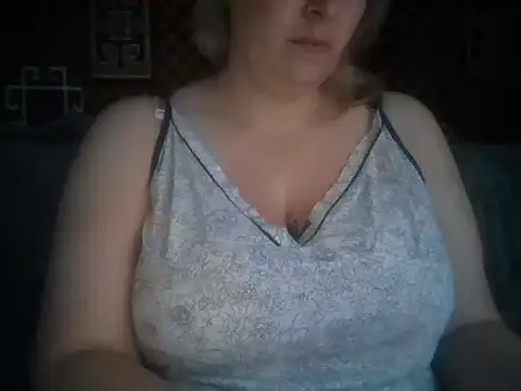 Snapshot of Diana_Britt chatting on October 19, 2025, 5:08 am Diana Britt online show from October 19, 2025, 5:08 am