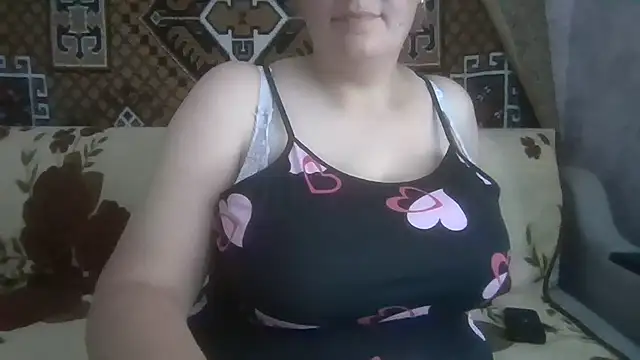 Snapshot of Diana_Britt chatting on August 4, 2026, 11:02 am Diana Britt online show from August 4, 2026, 11:02 am