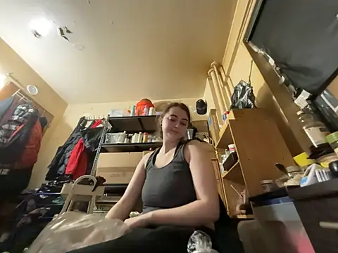 Snowbunnycake 131 online show from June 13, 2026, 9:40 am