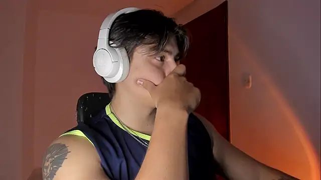 Giordano Russo online show from November 12, 2025, 4:35 am