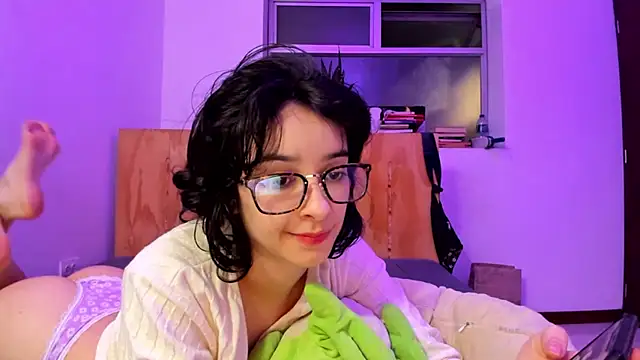  Lunnaa  online show from January 1, 2025, 3:02 am