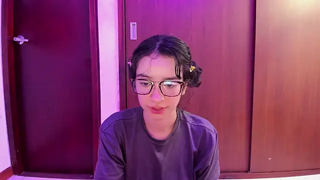  Lunnaa  online show from February 24, 2025, 1:46 am