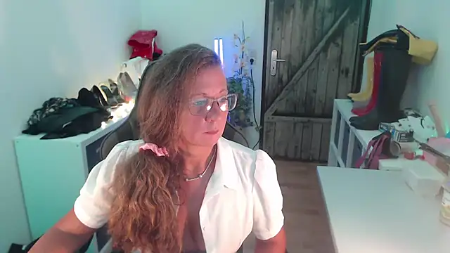 GeilesLuder75 online show from June 19, 2026, 6:34 pm