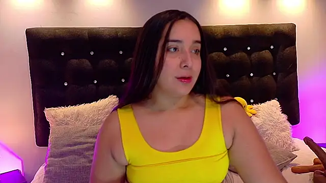 ValenScott1 online show from December 31, 2024, 1:19 pm