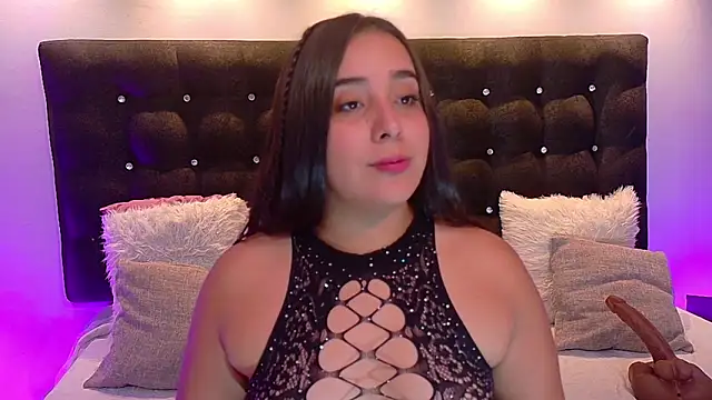 ValenScott1 online show from February 14, 2025, 2:12 pm