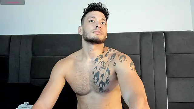 alejandro  2 online show from April 15, 2026, 7:58 pm