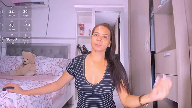 sharonDulce online show from February 9, 2025, 11:46 pm