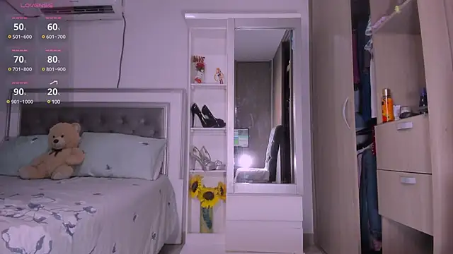 sharonDulce online show from March 10, 2025, 12:51 am