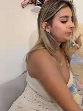 oriana zoeee online show from November 28, 2025, 10:23 pm