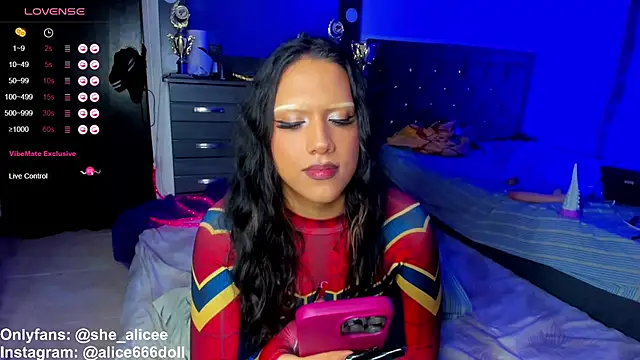 Snapshot of SWEET_ALICEXX chatting on December 28, 2024, 11:59 pm SWEET ALICEXX online show from December 28, 2024, 11:59 pm