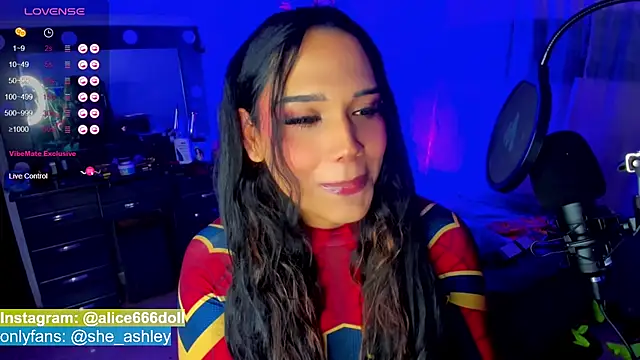 Snapshot of SWEET_ALICEXX chatting on March 7, 2025, 11:27 pm SWEET ALICEXX online show from March 7, 2025, 11:27 pm